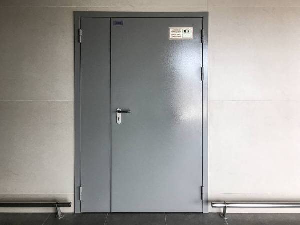 Огнеупорная дверь